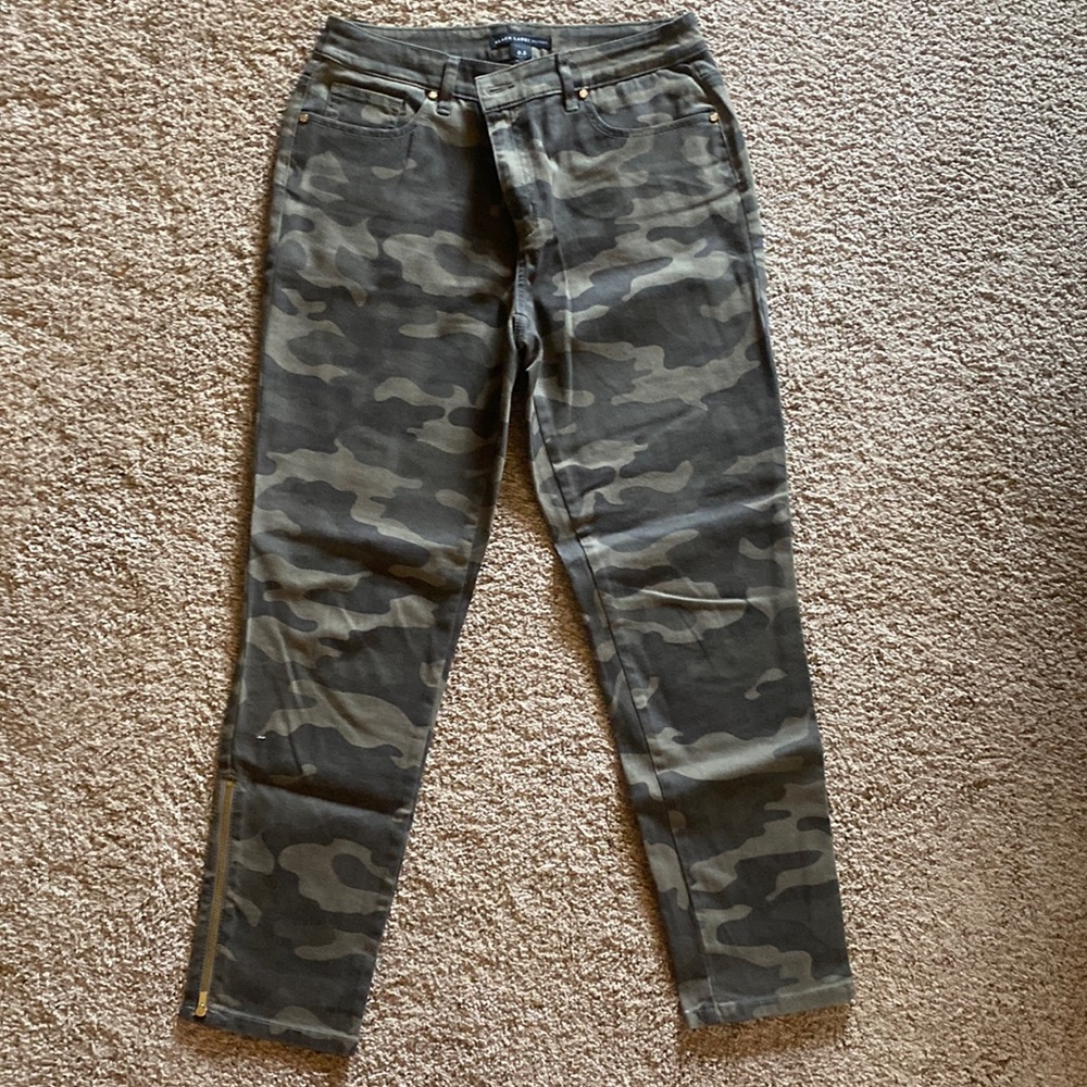 Chicos Black Label Camo